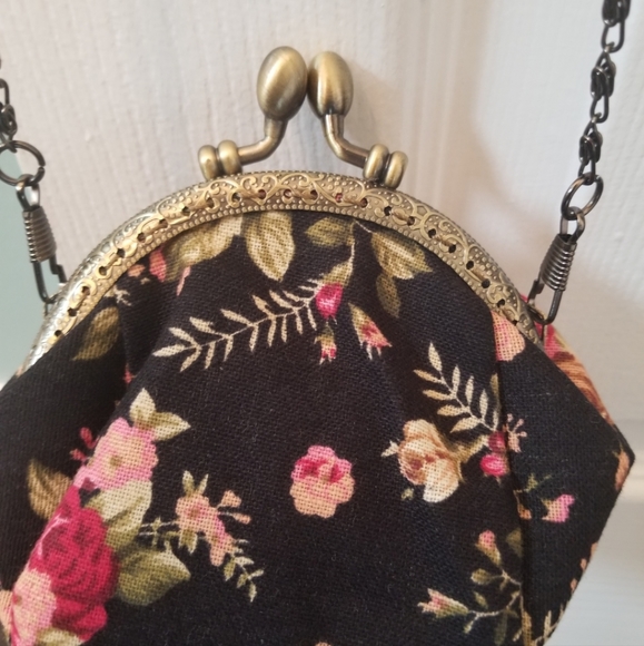 Purse-Small - Picture 1 of 3